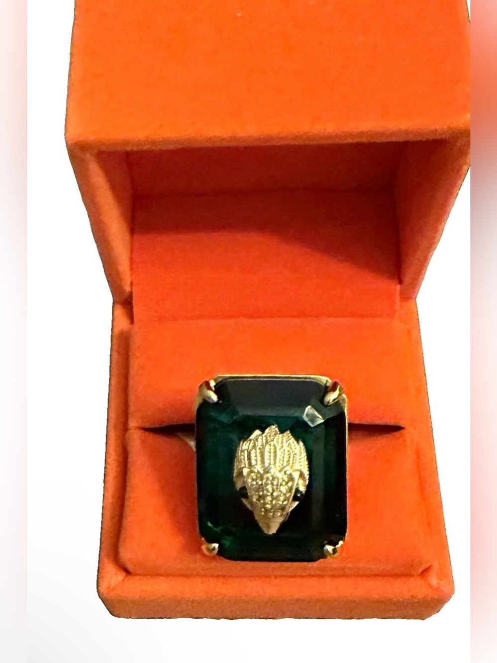Kurt Geiger Gold-Tone Eagle Motif Emerald Green Statement Ring Size 7 NWT
